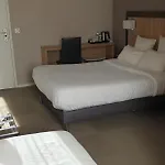 酒店 Brit Bernard 拉弗特伯纳德