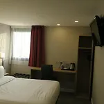 酒店 Brit Bernard 拉弗特伯纳德