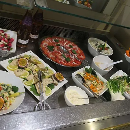 Brit Bernard Hotel 3*