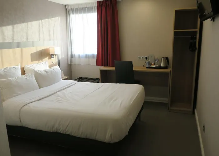 호텔 Brit Bernard 3*